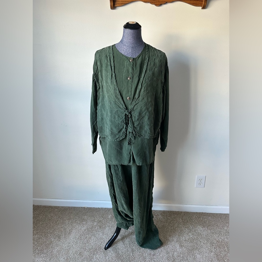 Vintage 90s Forest Green Faux Silk Two Piece Set Size M/L